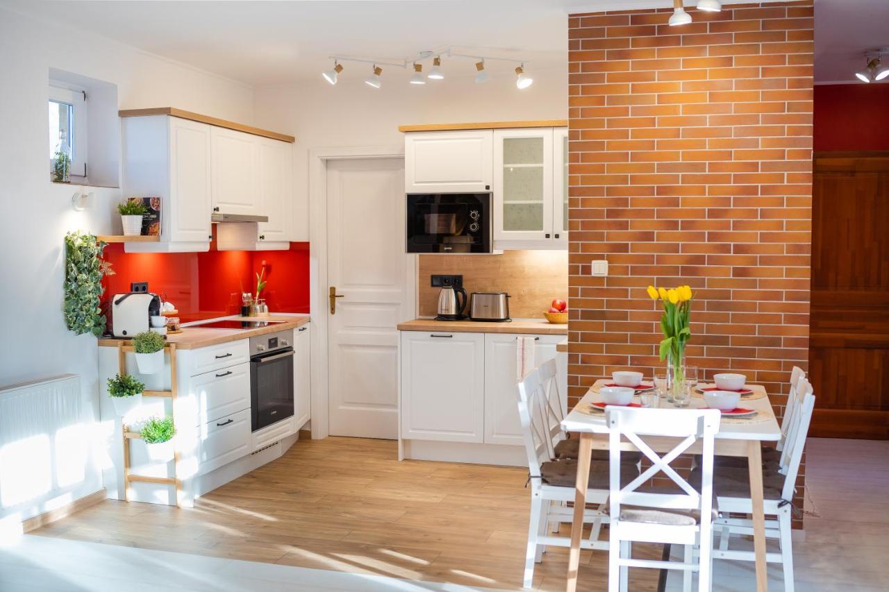 Sára-Lux Apartman Nyarliget Exterior foto