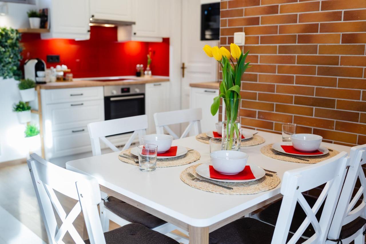 Sára-Lux Apartman Nyarliget Exterior foto