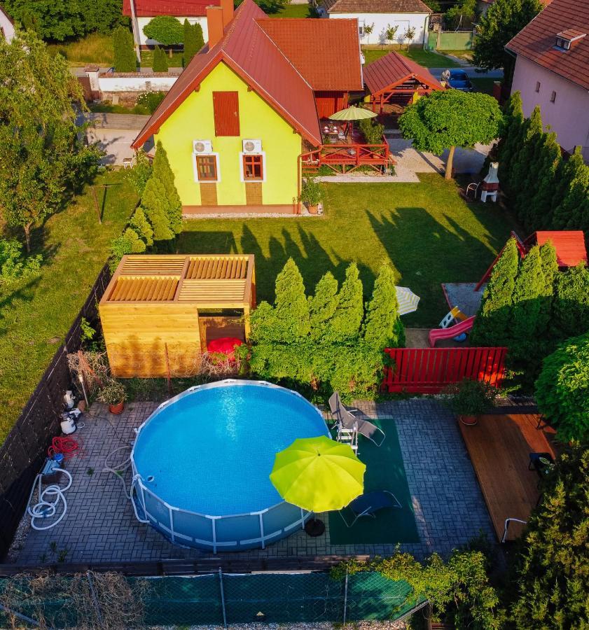 Sára-Lux Apartman Nyarliget Exterior foto