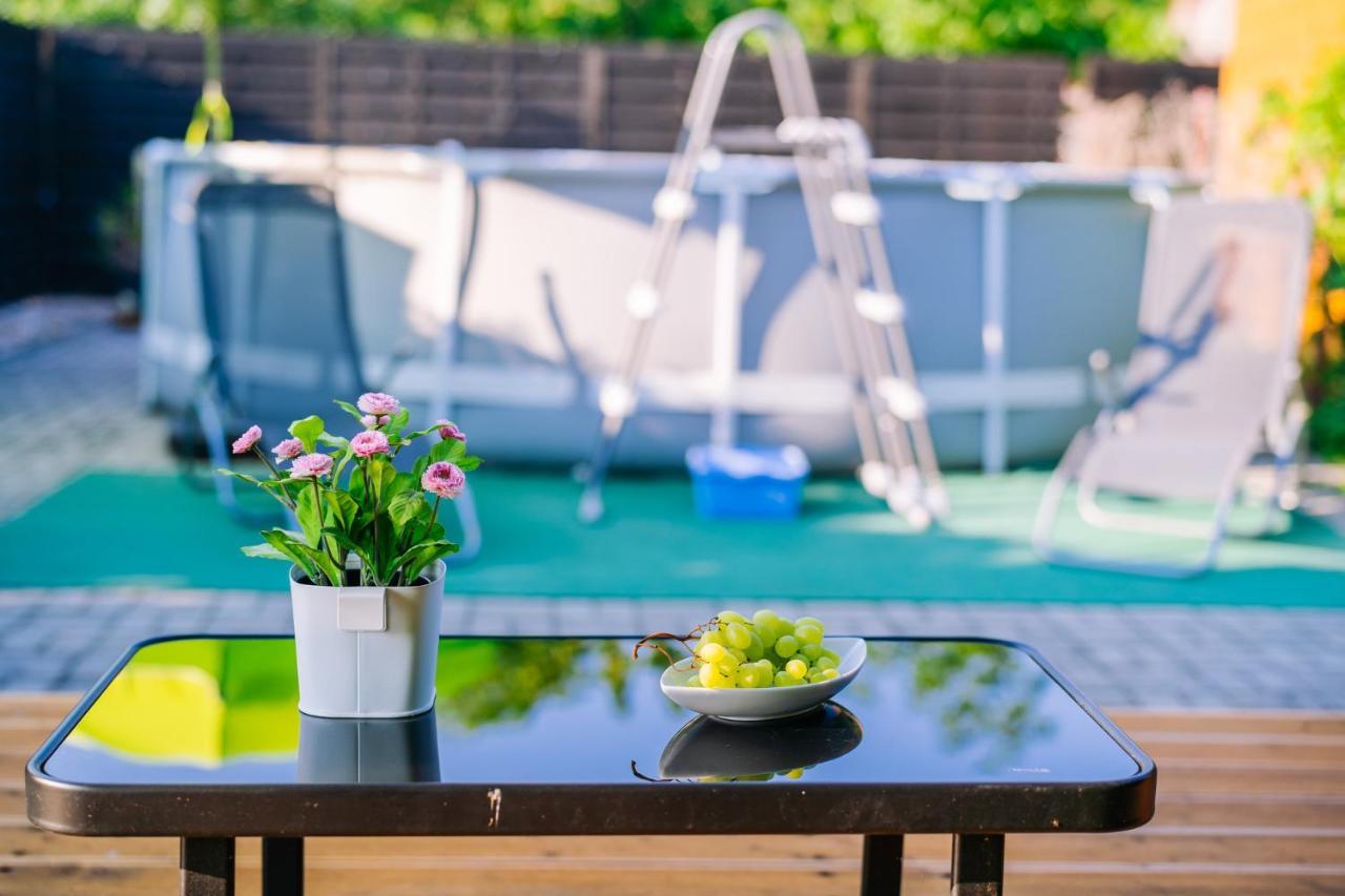 Sára-Lux Apartman Nyarliget Exterior foto