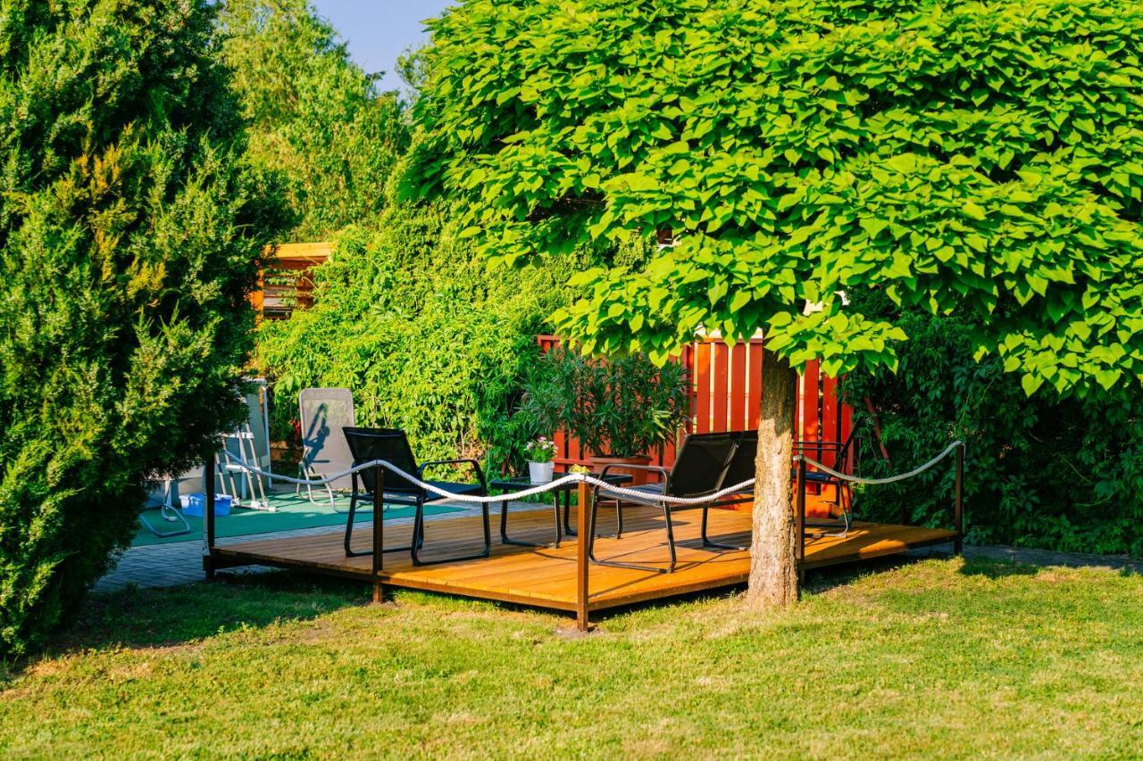 Sára-Lux Apartman Nyarliget Exterior foto