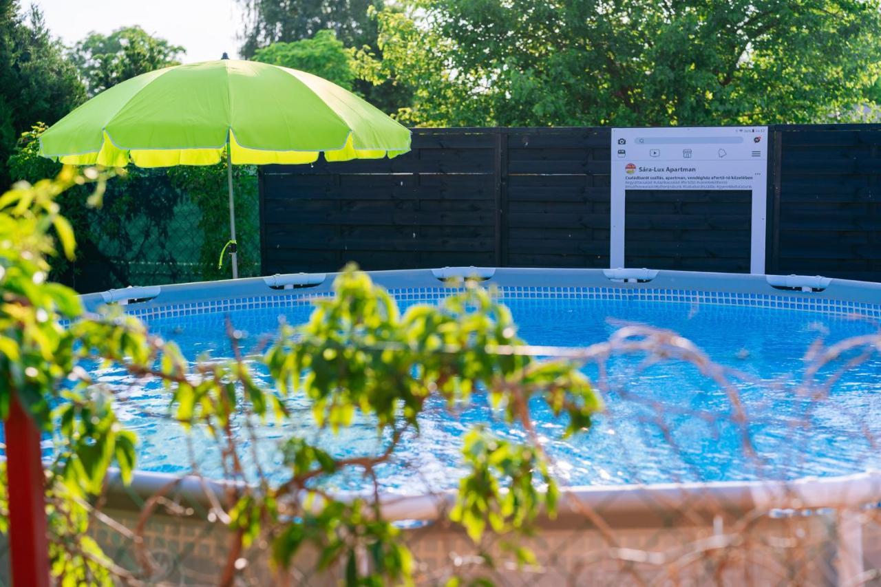 Sára-Lux Apartman Nyarliget Exterior foto