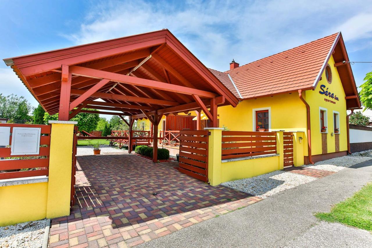 Sára-Lux Apartman Nyarliget Exterior foto