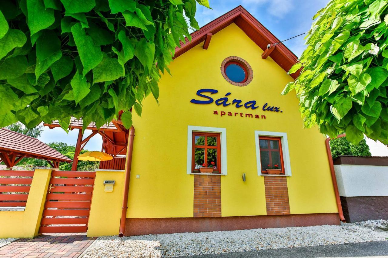 Sára-Lux Apartman Nyarliget Exterior foto