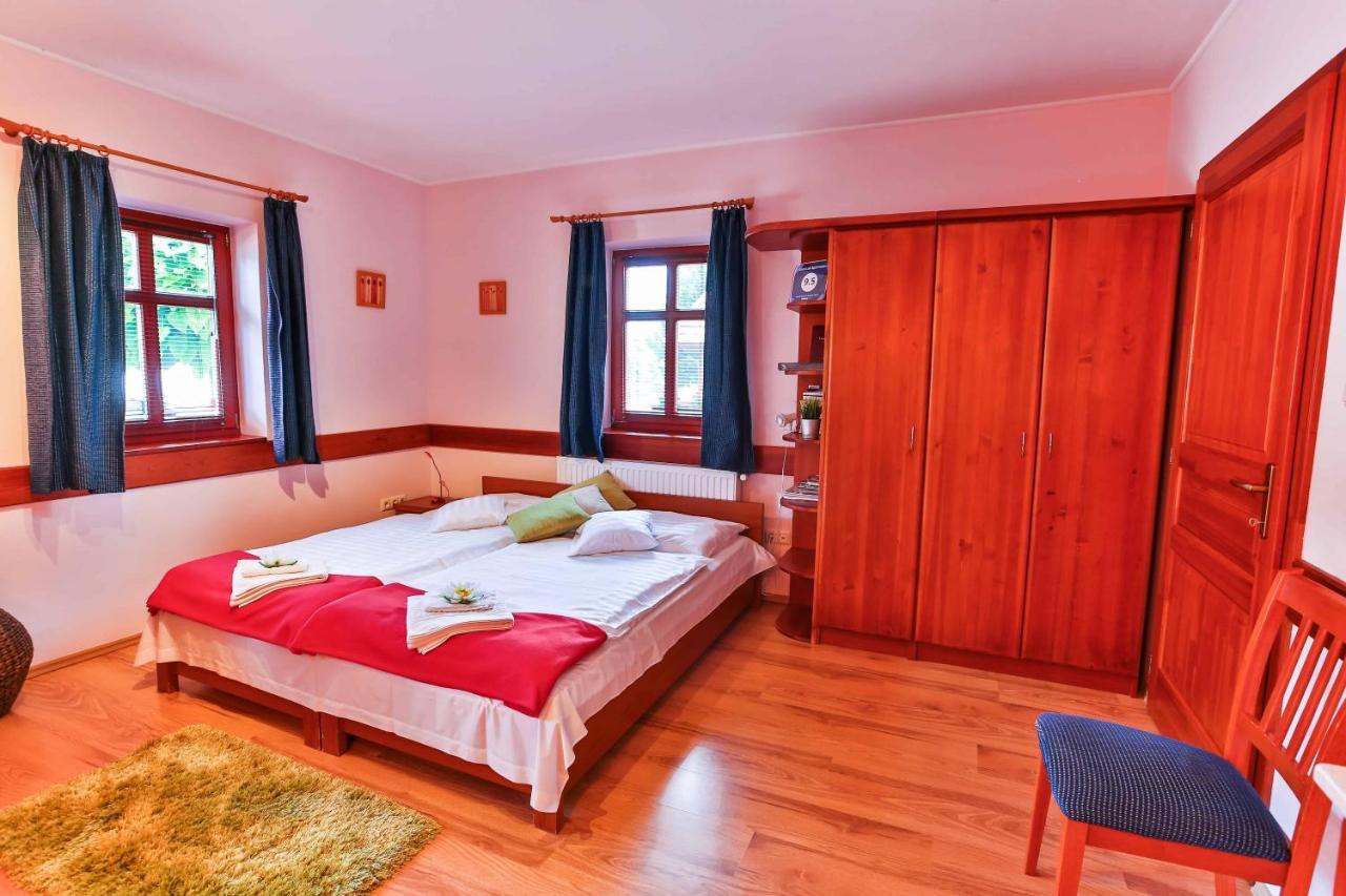 Sára-Lux Apartman Nyarliget Exterior foto